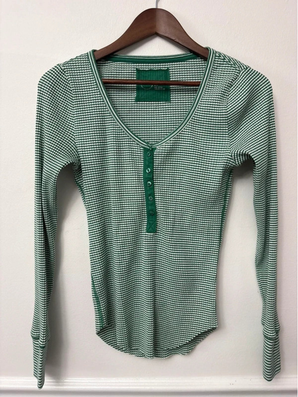 Aerie Green & White Striped Waffle Knit Henley Top Women’s Medium